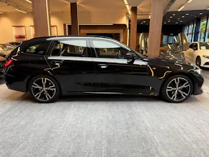 BMW 318i  M-Sport Touring