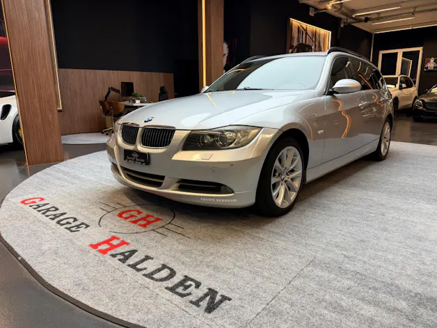 BMW 330xi Touring
