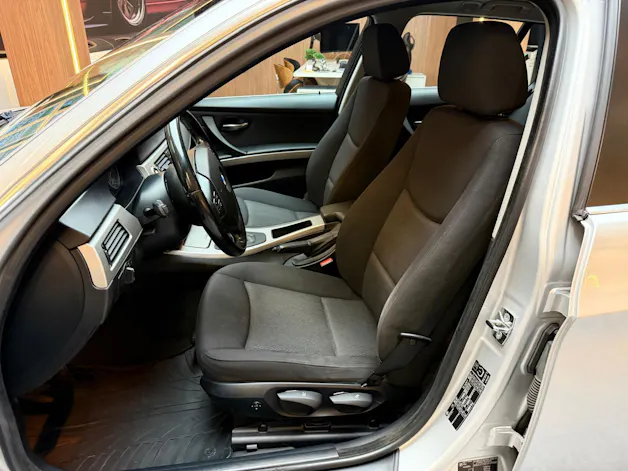 BMW 330xi Touring