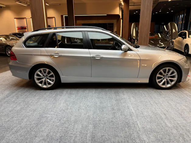 BMW 330xi Touring