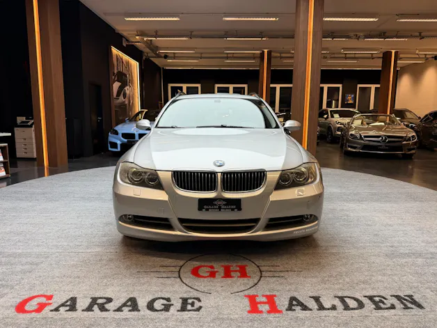 BMW 330xi Touring