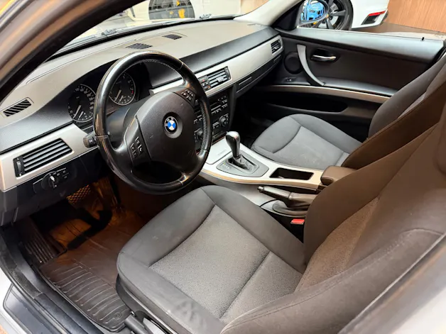 BMW 330xi Touring