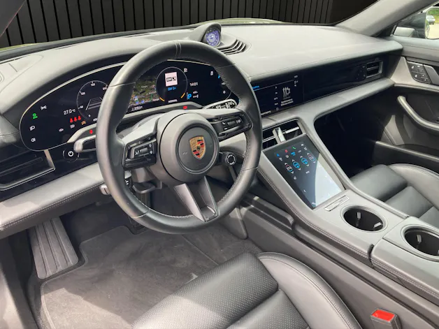 PORSCHE Taycan 4S Sport Turismo Perf.