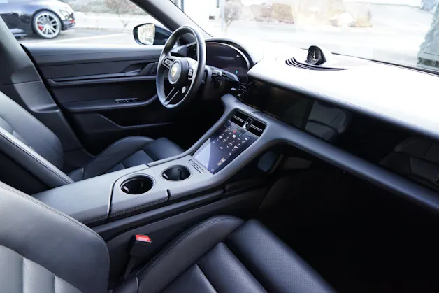 Porsche Taycan 4S Sport Turismo Perf.