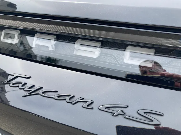 PORSCHE Taycan 4S Sport Turismo Perf.