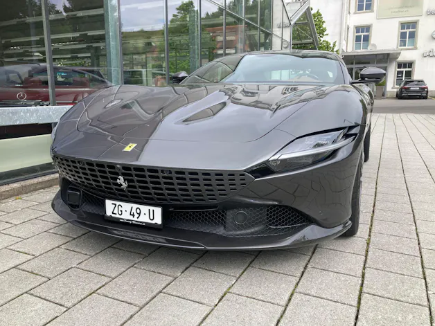 Ferrari Roma 3.9 V8 T