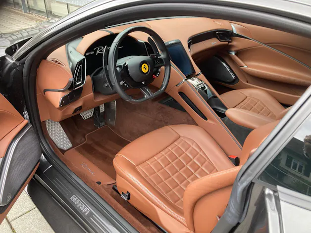 Ferrari Roma 3.9 V8 T