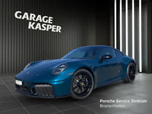 Porsche 911 Carrera 4 GTS