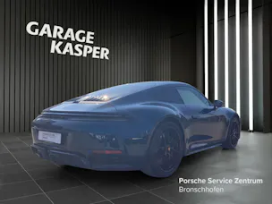 Porsche 911 Carrera 4 GTS