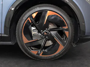 Cupra Tavascan Type 9 77 kWh VZ Adrenaline