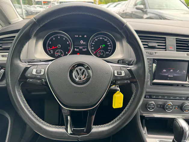 VW Golf 1.4 TSI Lounge DSG