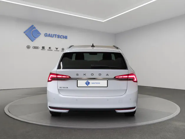 Škoda Octavia Combi 2.0 TDI DSG Selection