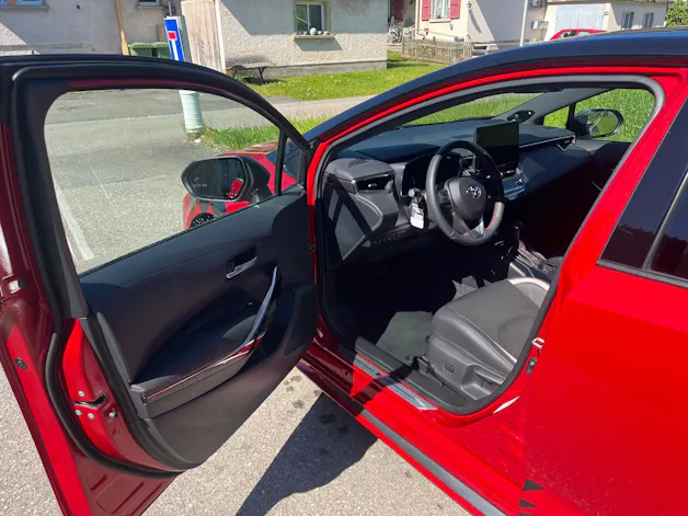 Toyota Corolla 2.0 HSD GR Sport e- CVT