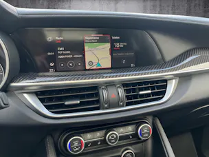 Alfa Romeo Stelvio 2.9 V6 Biturbo Q4 Quadrifoglio SKY AKRAPOVIC