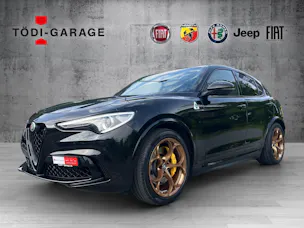 Alfa Romeo Stelvio 2.9 V6 Biturbo Q4 Quadrifoglio SKY AKRAPOVIC