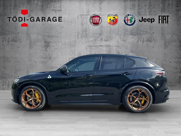 Alfa Romeo Stelvio 2.9 V6 Biturbo Q4 Quadrifoglio SKY AKRAPOVIC