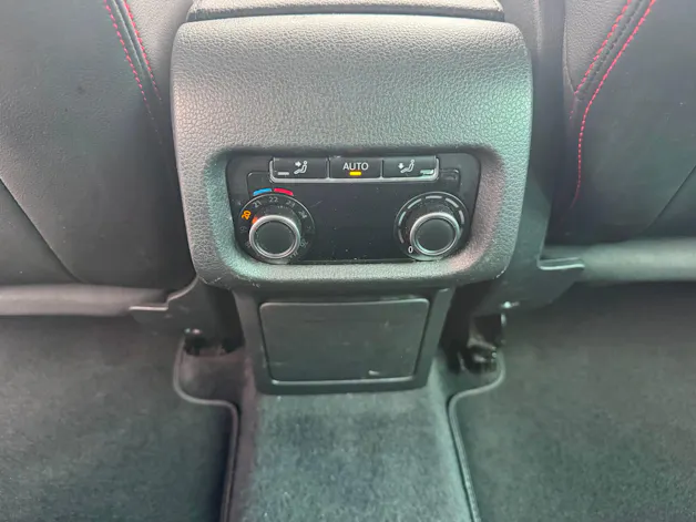 SEAT Alhambra 2.0 TDI 4Drive SWISS FR