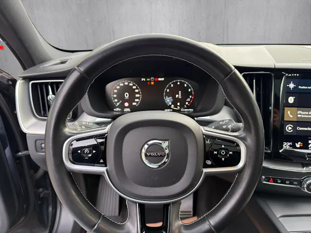 Volvo XC60 B6 Benzin Mild Hybrid AWD R-Design Geartronic