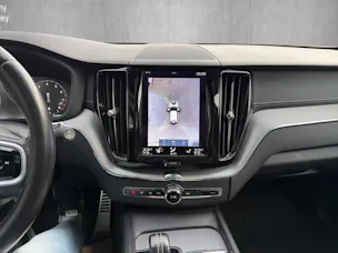Volvo XC60 B6 Benzin Mild Hybrid AWD R-Design Geartronic