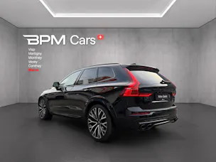 Volvo XC60 B6 Benzin Mild Hybrid AWD R-Design Geartronic