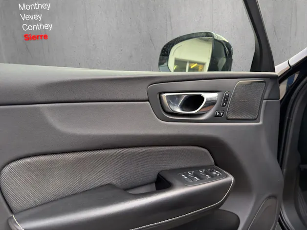 Volvo XC60 B6 Benzin Mild Hybrid AWD R-Design Geartronic