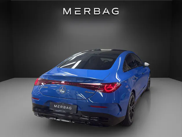 Mercedes-Benz CLA 220 4Matic 8G-DCT
