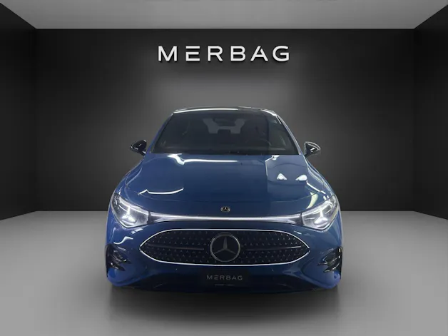 Mercedes-Benz CLA 220 4Matic 8G-DCT