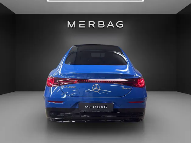 Mercedes-Benz CLA 220 4Matic 8G-DCT