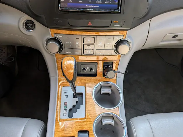Toyota HIGHLANDER HYBRID LIMITED