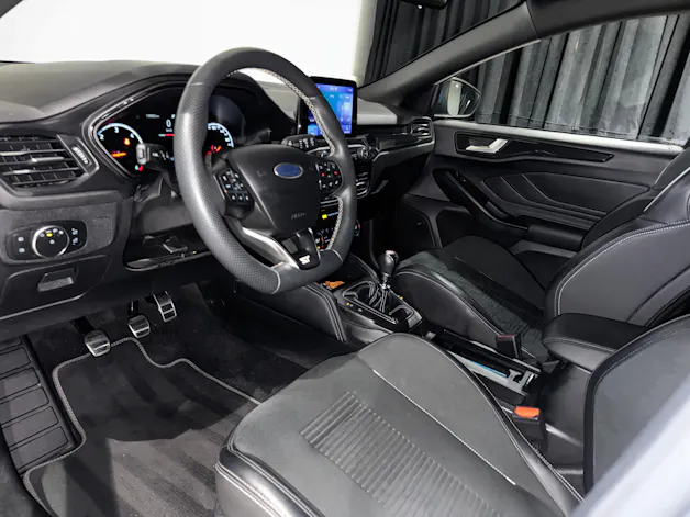 Ford Focus ST 2.0 ST Performance | 1.Hand | CH |