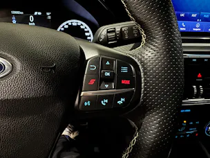 Ford Focus ST 2.0 ST Performance | 1.Hand | CH |