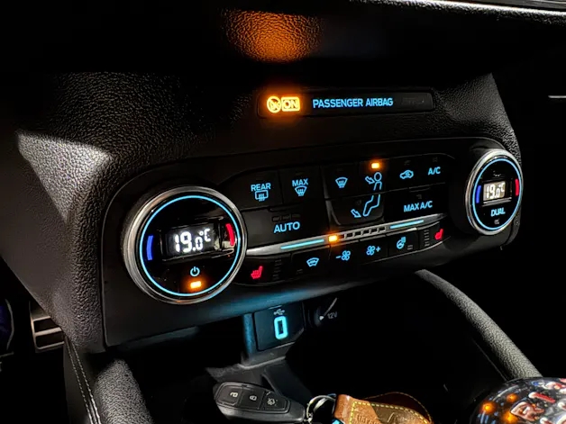 Ford Focus ST 2.0 ST Performance | 1.Hand | CH |