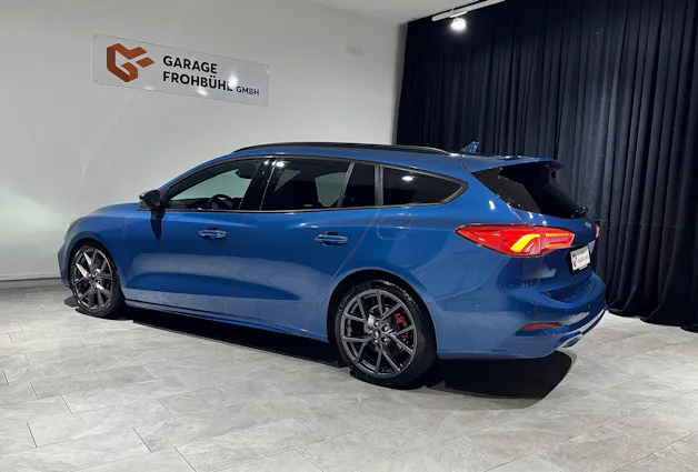 Ford Focus ST 2.0 ST Performance | 1.Hand | CH |