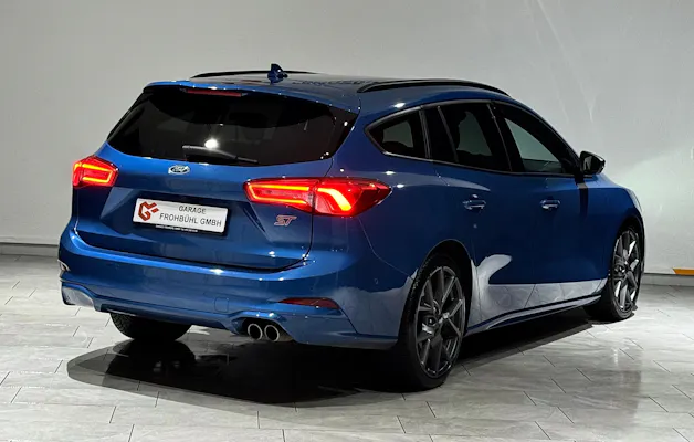 Ford Focus ST 2.0 ST Performance | 1.Hand | CH |