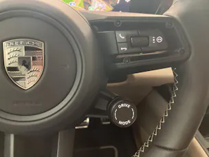 PORSCHE Macan Turbo