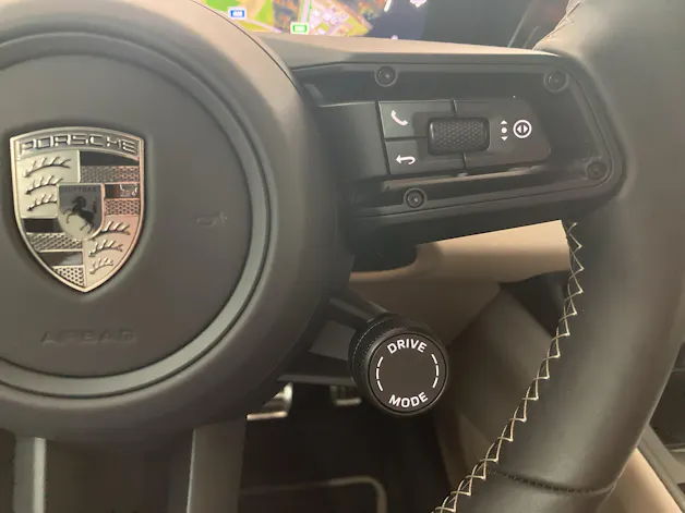 PORSCHE Macan Turbo