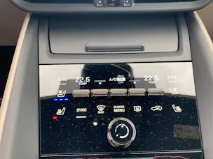 PORSCHE Macan Turbo