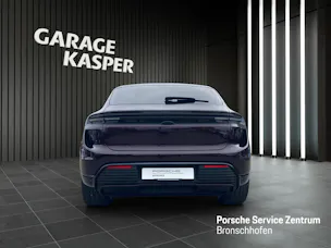 PORSCHE Macan Turbo