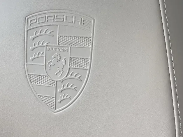 PORSCHE Macan Turbo