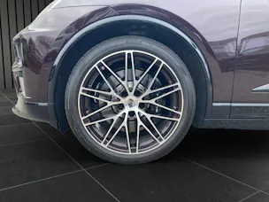 PORSCHE Macan Turbo