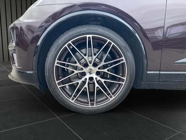 PORSCHE Macan Turbo