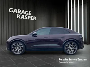 PORSCHE Macan Turbo