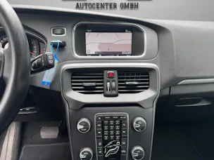 Volvo V40 D2 Momentum Powershift