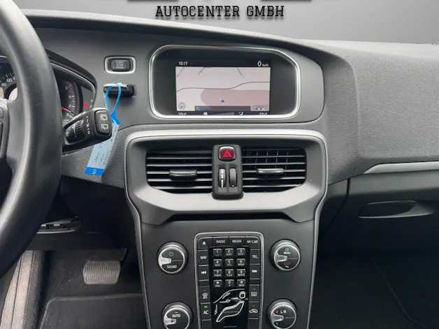 Volvo V40 D2 Momentum Powershift