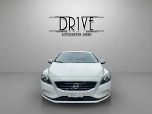 Volvo V40 D2 Momentum Powershift