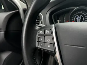 Volvo V40 D2 Momentum Powershift