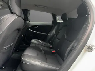 Volvo V40 D2 Momentum Powershift