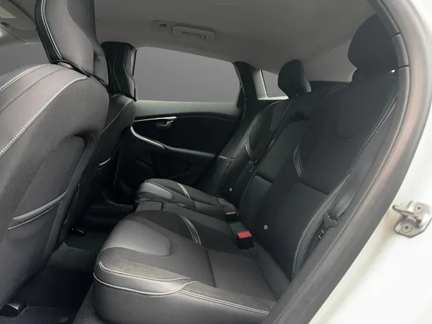 Volvo V40 D2 Momentum Powershift