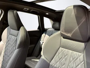 Audi SQ5 SUV TFSI quat. 270 kW S t. 3000ccm 367PS/270kW 6 Zylinder V6 TFSI Benzin / mHEV