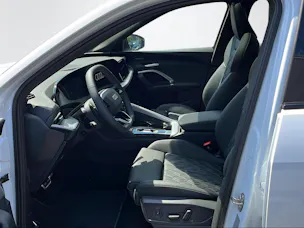 Audi SQ5 SUV TFSI quat. 270 kW S t. 3000ccm 367PS/270kW 6 Zylinder V6 TFSI Benzin / mHEV